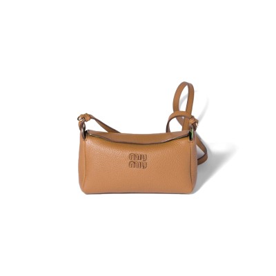 MIU MIU LEATHER POUCH 5NF462 (18*9.5*7cm)